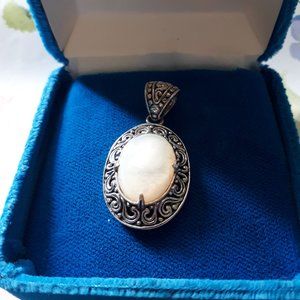 Pendant -  Sterling Silver with Creamy White  Oval Cabochon - Stamped